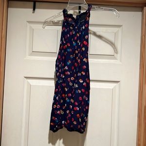 Nice ruffled collar tank blouse.